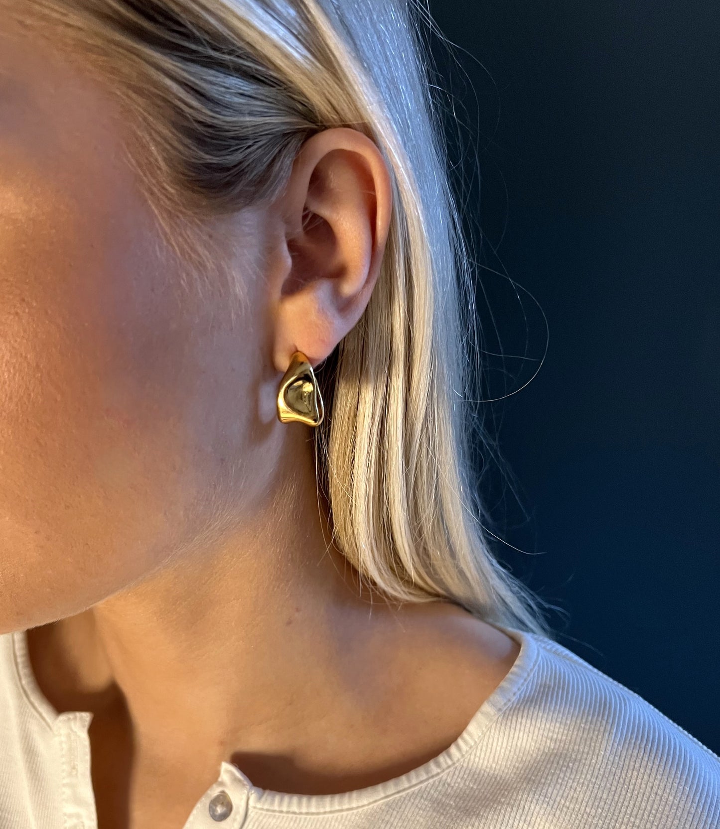 Gaia oval earring