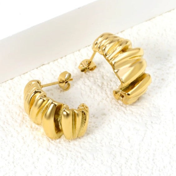 Gaia short earring