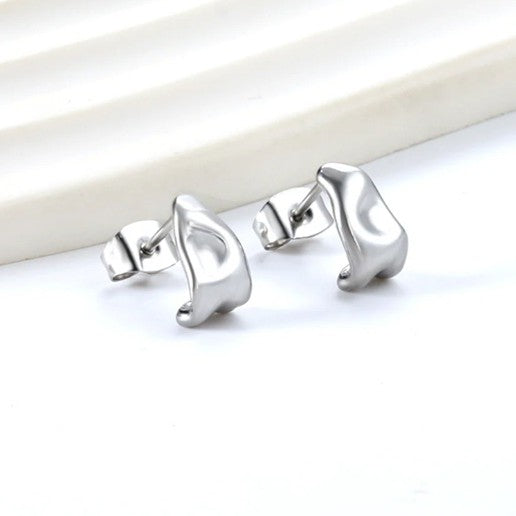 Gaia small oval earring