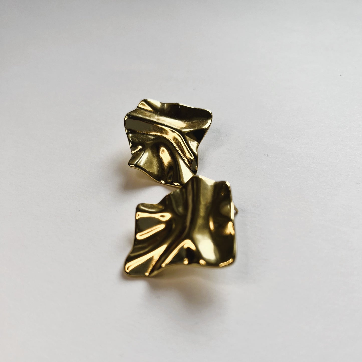 Gaia big earring