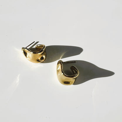 Gaia oval earring