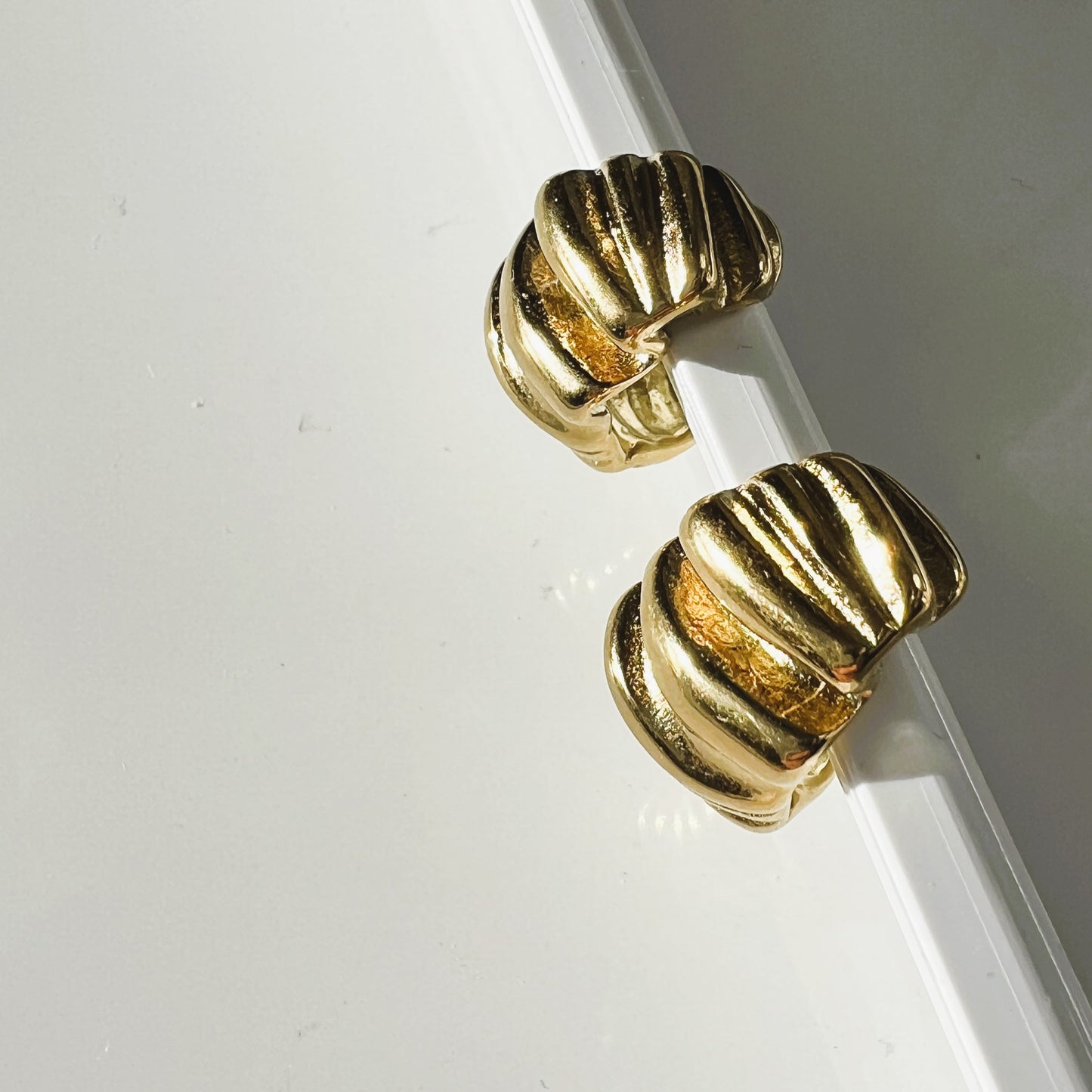 Gaia short earring