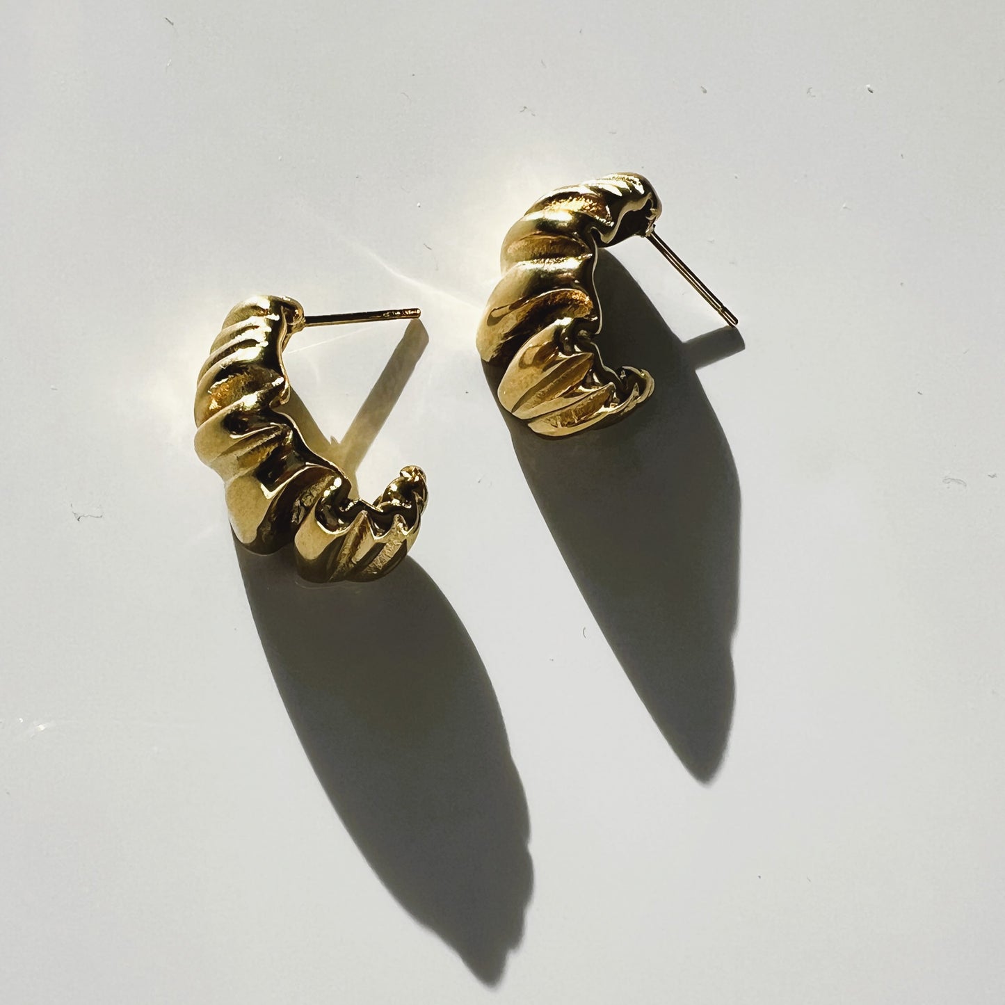 Gaia short earring
