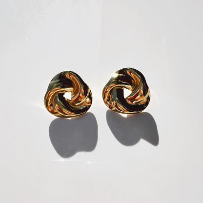 Pantai big earring