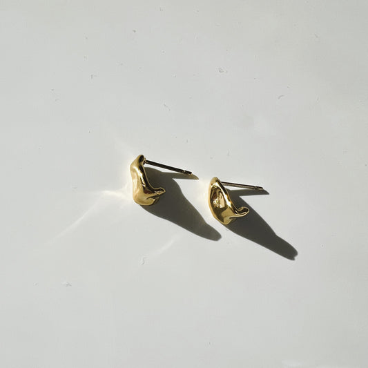 Gaia small oval earring