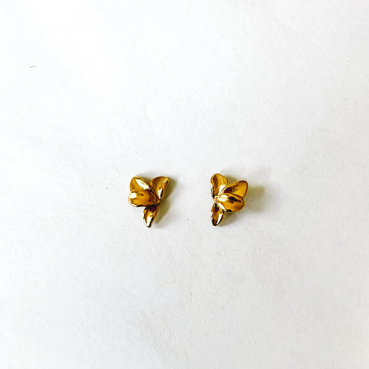 Tropical small leaf earring