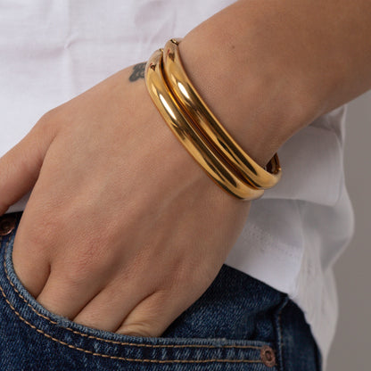 Navagio bangle bracelet