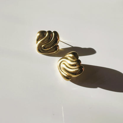 Navagio earring