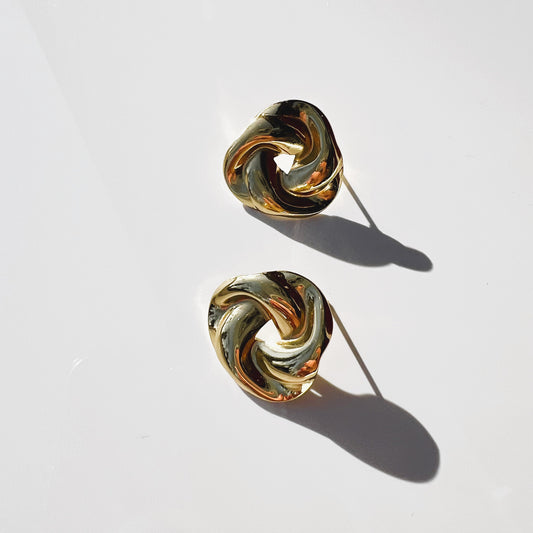 Pantai big earring
