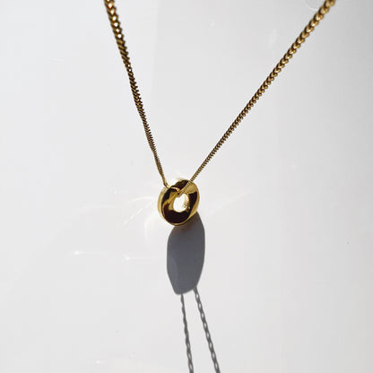 Pantai necklace